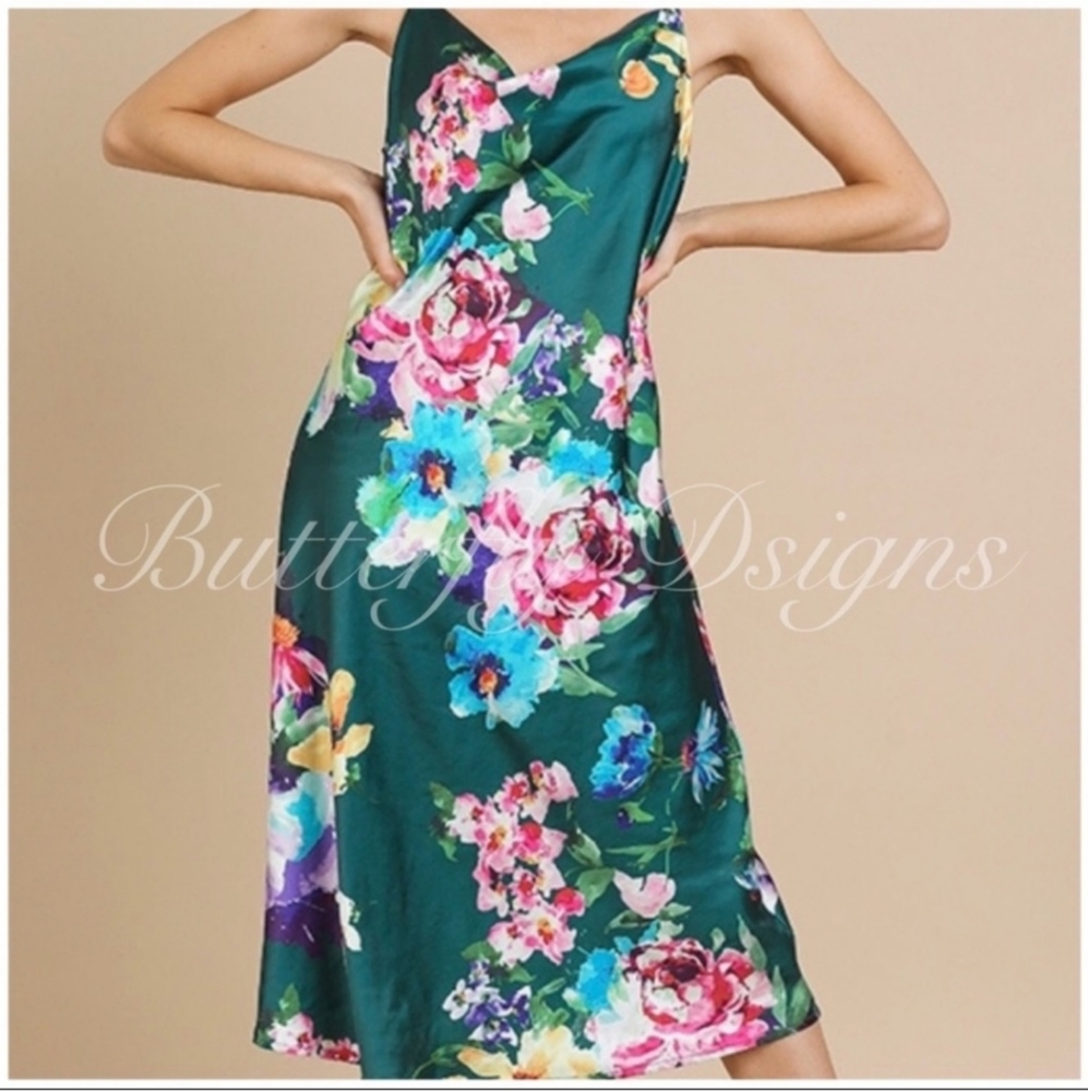 BNWT Umgee Satin Cami Slip Floral Dress, Sz M - Picture 3 of 4